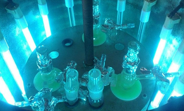 光固化涂料在光照射下發(fā)生的化學反應基本定律。